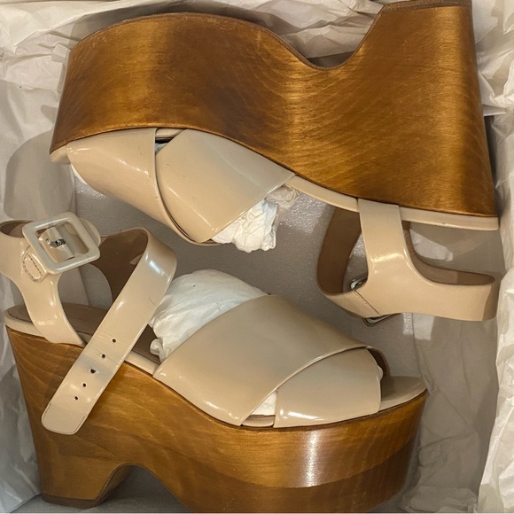 Celine Nude Wedges - Picture 7 of 8